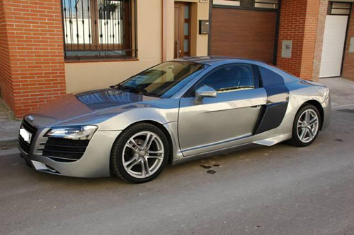  Audi-R8-Cougar 1 