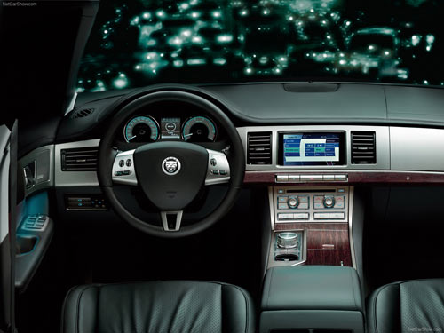  Jaguar XF 4 