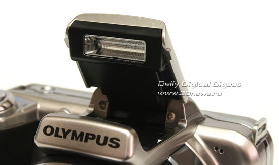  Olympus SP-800UZ. Вспышка 