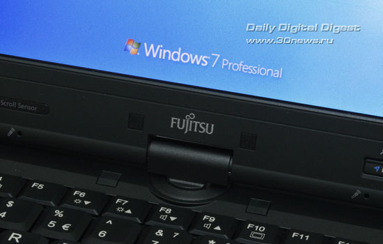  Fujitsu Lifebook T900. Соединительный шарнир 