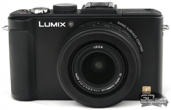  Panasonic Lumix DMC-LX7 — вид спереди 