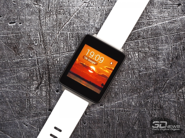  LG G Watch: display 