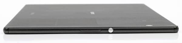  Sony Xperia Z4 Tablet – аппаратные клавиши на левом торце 