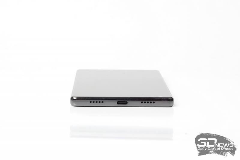  Xiaomi Mi MIX, нижняя грань: разъем USB Type-C и основной динамик 