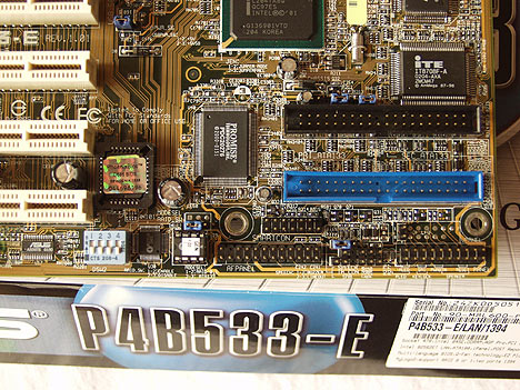  Asus P4B533-E RAID 